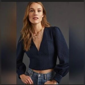 NWT Antropologie Eri + Ali brand quilted crop top, featuring a v-neckline L